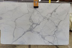 Calacatta Oro Supreme honed